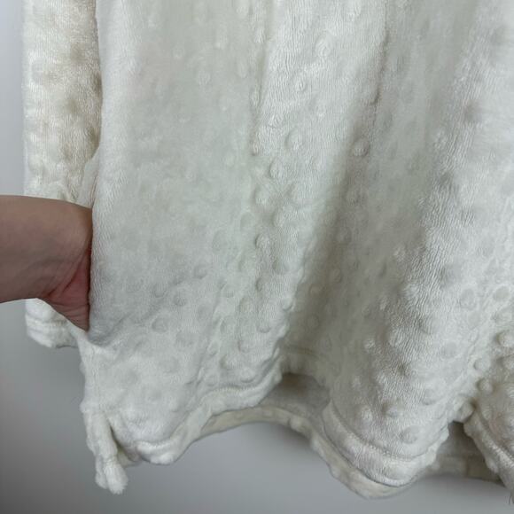 Dylan Womens Polka Dots Faux Fur Pullover in White Sz M | Comfy Cozy Casual Soft - Picture 4 of 15